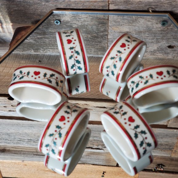 Porcelain Christmas Napkin Rings by Crowning Touch - Hearts, Holly, 24K Gold - Picture 5 of 9